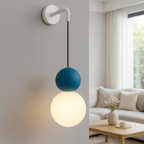 0953616_top-light-applique-da-parete-cottage-pendente-moderna-sfere-vetro-bianco-e-blu_550 COTTAGE Applique da parete di Top Light pendente SFERA VETRO BIANCO E BLU - immagine 1