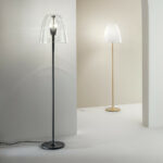 ARES Piantana in metallo e diffusore in vetro 3 luci LED X E14 in due colorazioni