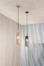 Venice Sospensione in vetro finitura attacco E27 disponibile in due colori: grigio e ambra